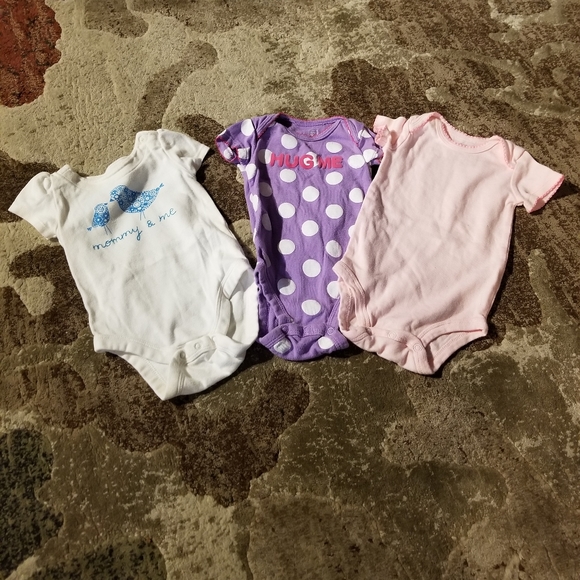 20 piece 3 moth baby clothes - Picture 8 of 8